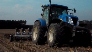 New Holland T7040 & Overum