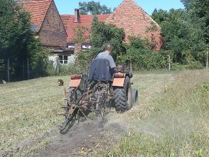 Ciągnik SAM + kopaczka