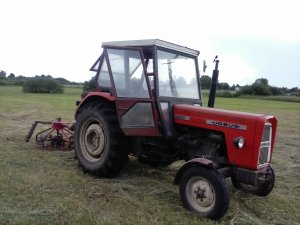 Ursus C-360 + Przetrząsarko-Zgrabiarka Mesko- Rol Z 275