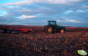 John Deere 8330 + Kverneland