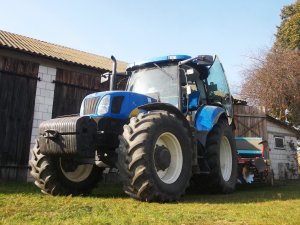 New Holland T6080 + Brodnica U-644/TS + Siewnik Sulky