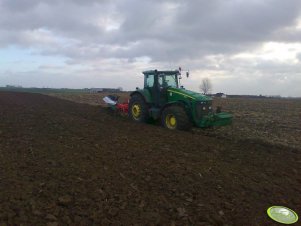 John Deere 8130 i Vis