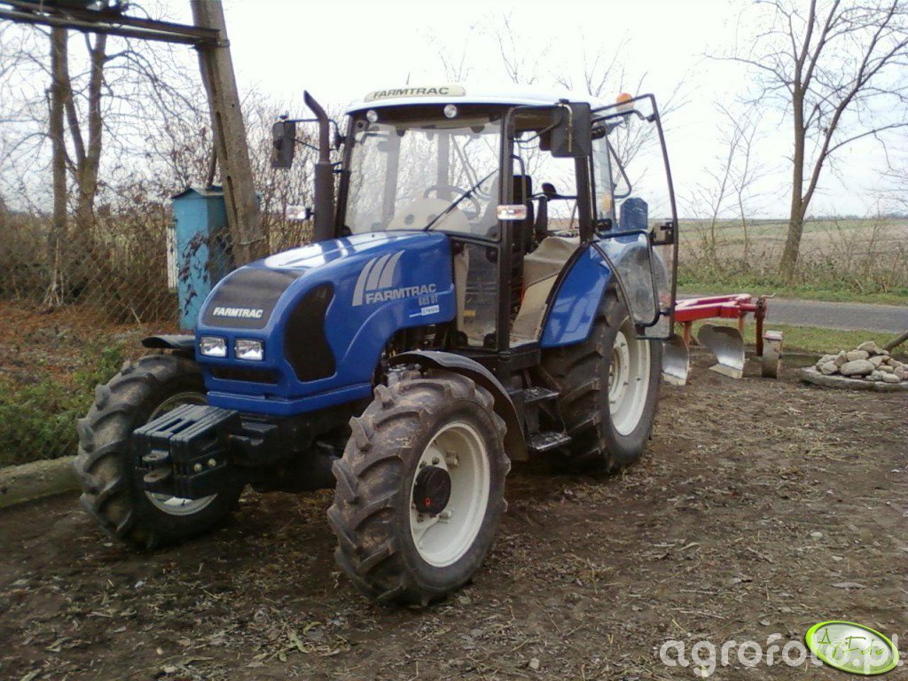 Farmtrac 685 DT