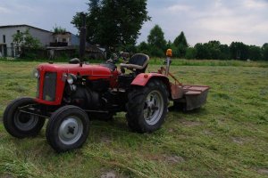 Zetor T-25k + Kosiarka Rotacyjna