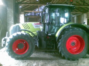 Claas Arion 640