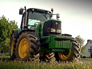 John Deere 6630