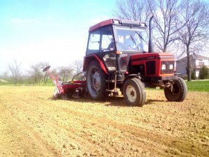 Zetor 3320 & Kongskilde Variosem VF6