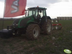 Valtra T 151