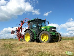 John Deere 5080R + Kuhn