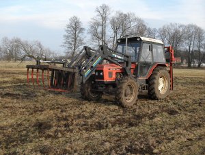 Zetor 7045 z krokodylem