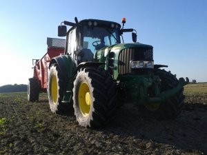 John Deere 6930