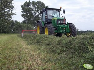 John Deere 5090R & Kuhn GA 4121GM