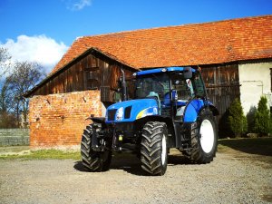 New Holland T6070 Elite