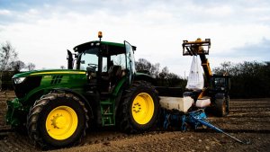 John Deere 6150R