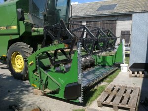 John Deere 1055