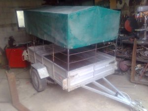 Przyczepka samochodowa