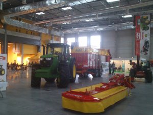 John Deere 6210r i Pottinger Faro