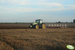 John Deere 8430 + Kverneland 7-skibowy