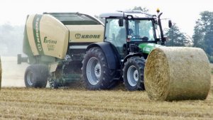 Deutz-Fahr 420PL + Krone Fortima V1500MC