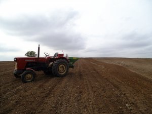 Ursus C-360 + siewnik nawozów Unia Brzeg 400