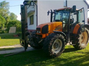 Przerobiony maszt z wózka do ciągnika