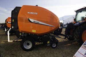 Kubota prasa BV4180