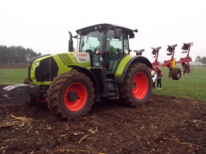 Claas Arion 630 + pług Pottinger Servo 25 Nova