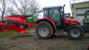 Massey Ferguson & pług Akpil KM 80 R