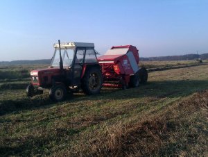 Zetor 7211 & Welger RP200