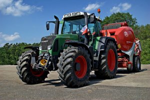 Fendt 716 Vario TMS + Lely Welger RPC 445 Tornado