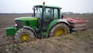 John Deere 6120