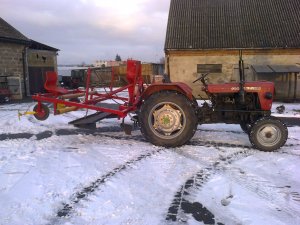 Ursus & Maszyna do ścielenia folii
