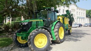 John Deere 6090RC