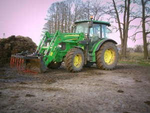 John Deere 5100R