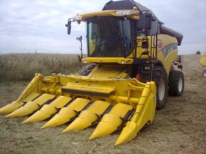 New Holland CX8040