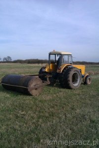 Ursus C-355 z wałem gładkim