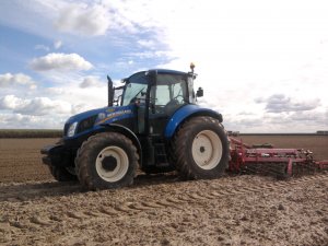 New Holland T5,115 + Unia Kombi 4,2