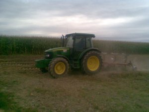 John Deere 5080M & Nemeyer