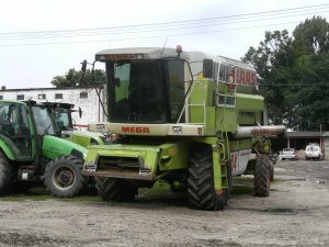 Claas Mega 204