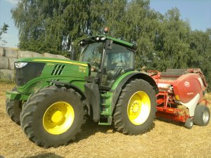 John Deere 6170R & Lely Welger