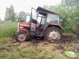 Massey Ferguson 255 .