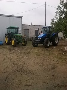 John Deere 2140