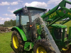 John Deere 5065e + Hydrometal AT 10