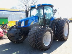 New Holland T6020 Elite