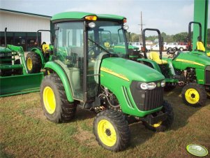 John Deere 3720