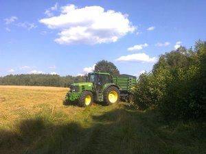 John Deere 6930