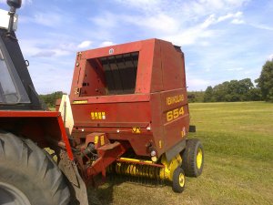 New Holland 654