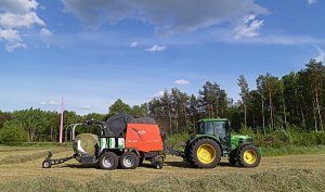 John Deere 6330 + Kuhn VBP2160