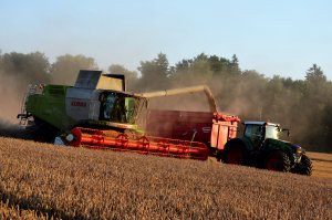 Claas Lexion 750 TT + Fendt 936 Vario + Krampe