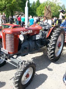 Zetor 25.